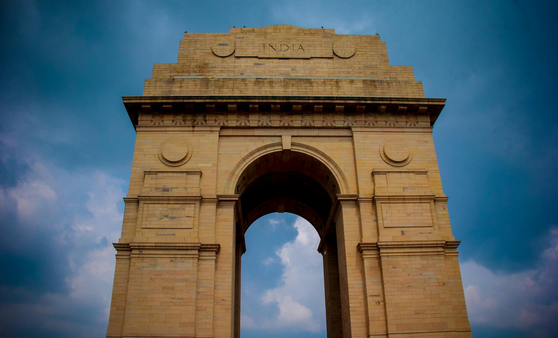 brown concrete india gate