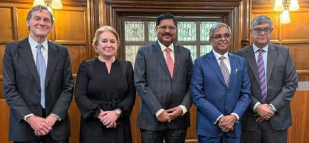 CJI Speech: भारत अब मध्यस्थता में 'हस्तक्षेप करने वाला चाचा' नहीं, बल्कि 'सहयोगी बड़ा भाई' बन गया…बोले CJI गवई 3 Supreme Court CJI in a roundtable discussion in the UK Supreme Court