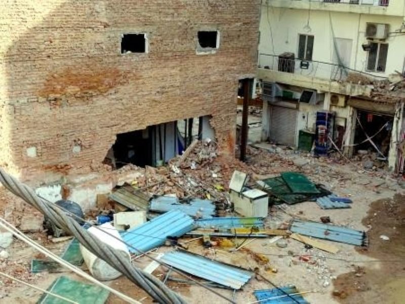 Incident In Delhi: इमारतों की सुरक्षा और अवैध निर्माण की पूरे देश के स्तर पर होगी जांच; सत्य निकेतन हादसे पर शीर्ष अदालत की सख्त जानिए 1 Satya Niketan building collapse site in Delhi